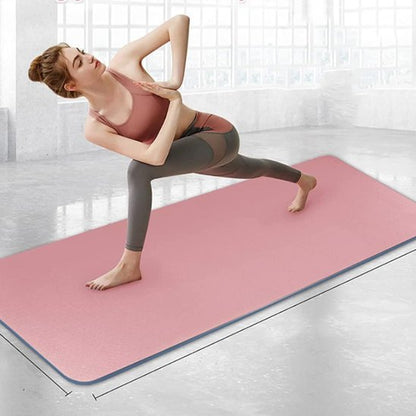 Femme posture anjaneyasana sur Tapis yoga Serenity