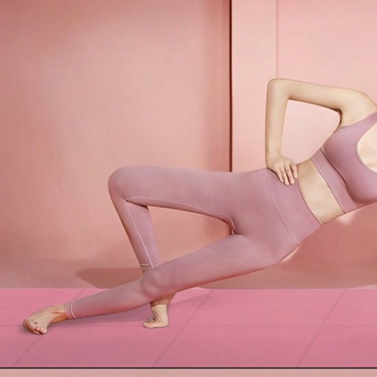 mouvement sur tapis yoga rose